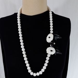 Vintage wood bead Chunky Necklace